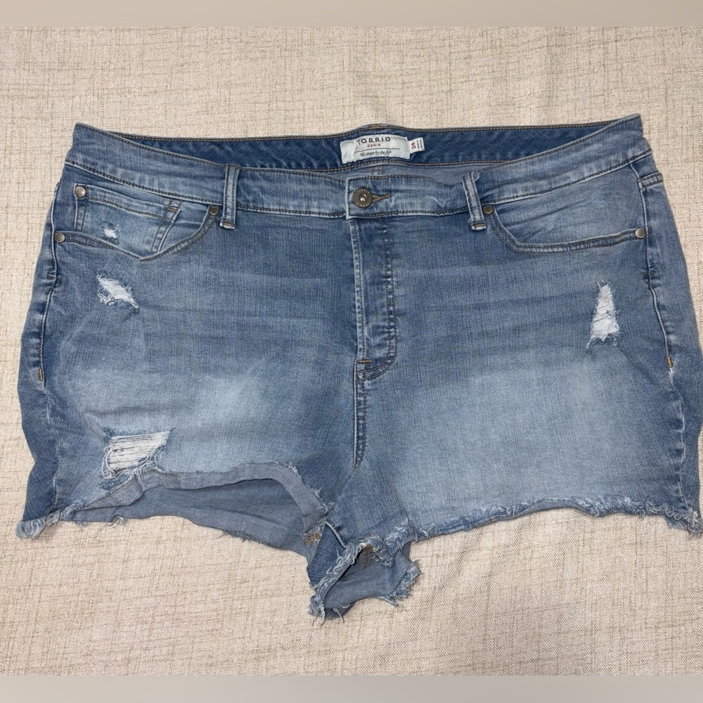 Torrid | Blue Distressed Jean Shorts | Size 24